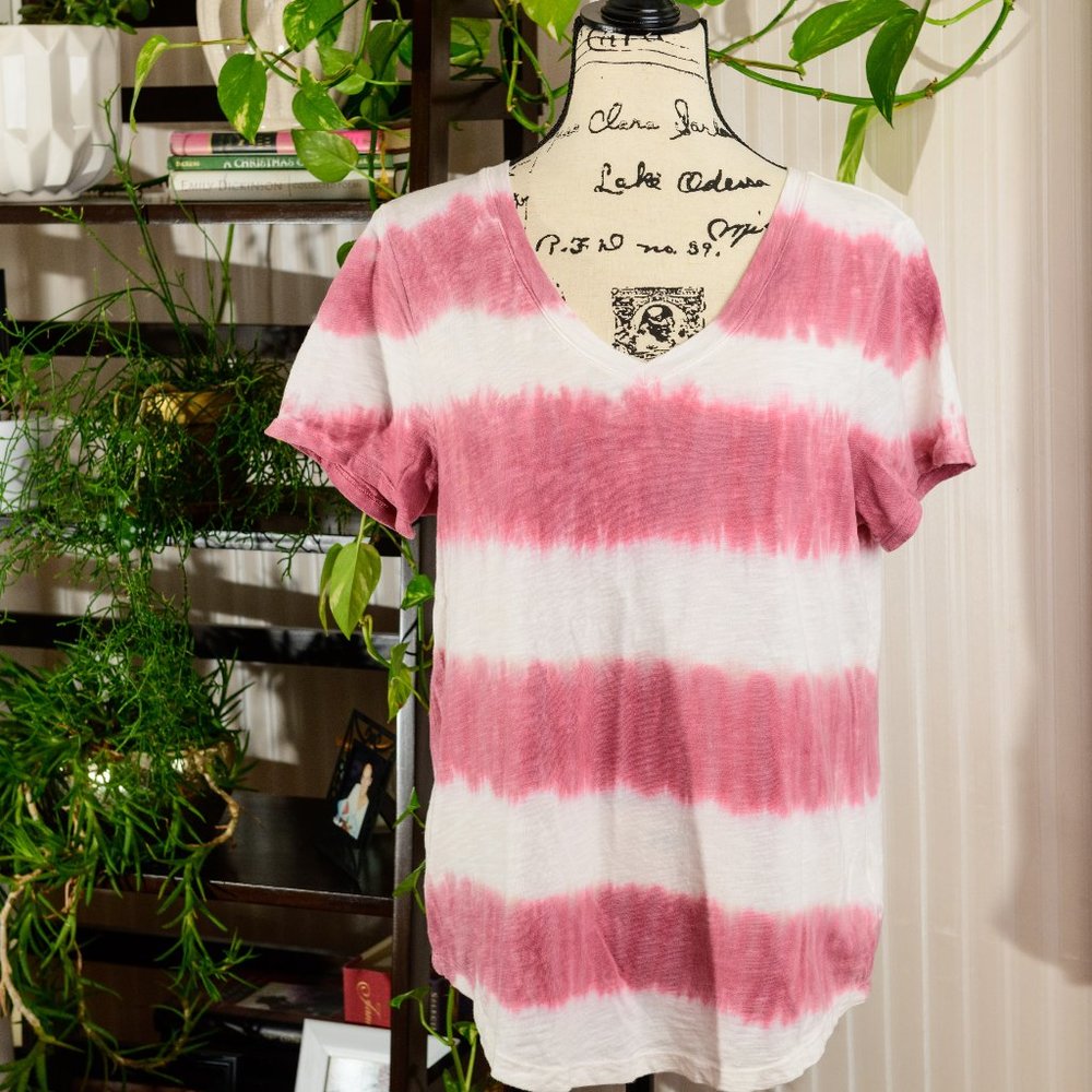 Old Navy Pink and White Tie-Dye Short Sleeve V-Neck Tee
